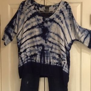 CHELSEA & THEODORE 3/4 SLEEVE TIE DYE BLUE & WHITE